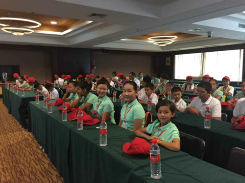 博乐市少先队井冈山融情夏令营开班