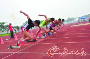 �п������ĸ���г����������֣�ѧ��ֻ�д����б�׼�Ļ����ϣ������20%��